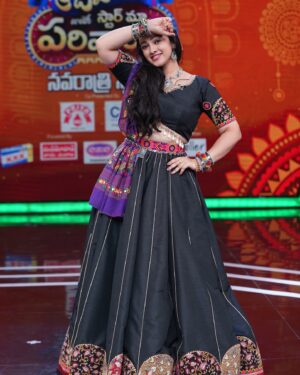 Aishwarya Pisse Instagram - Outfit: @dharshyaboutique 
Styling: @dharanimittapally