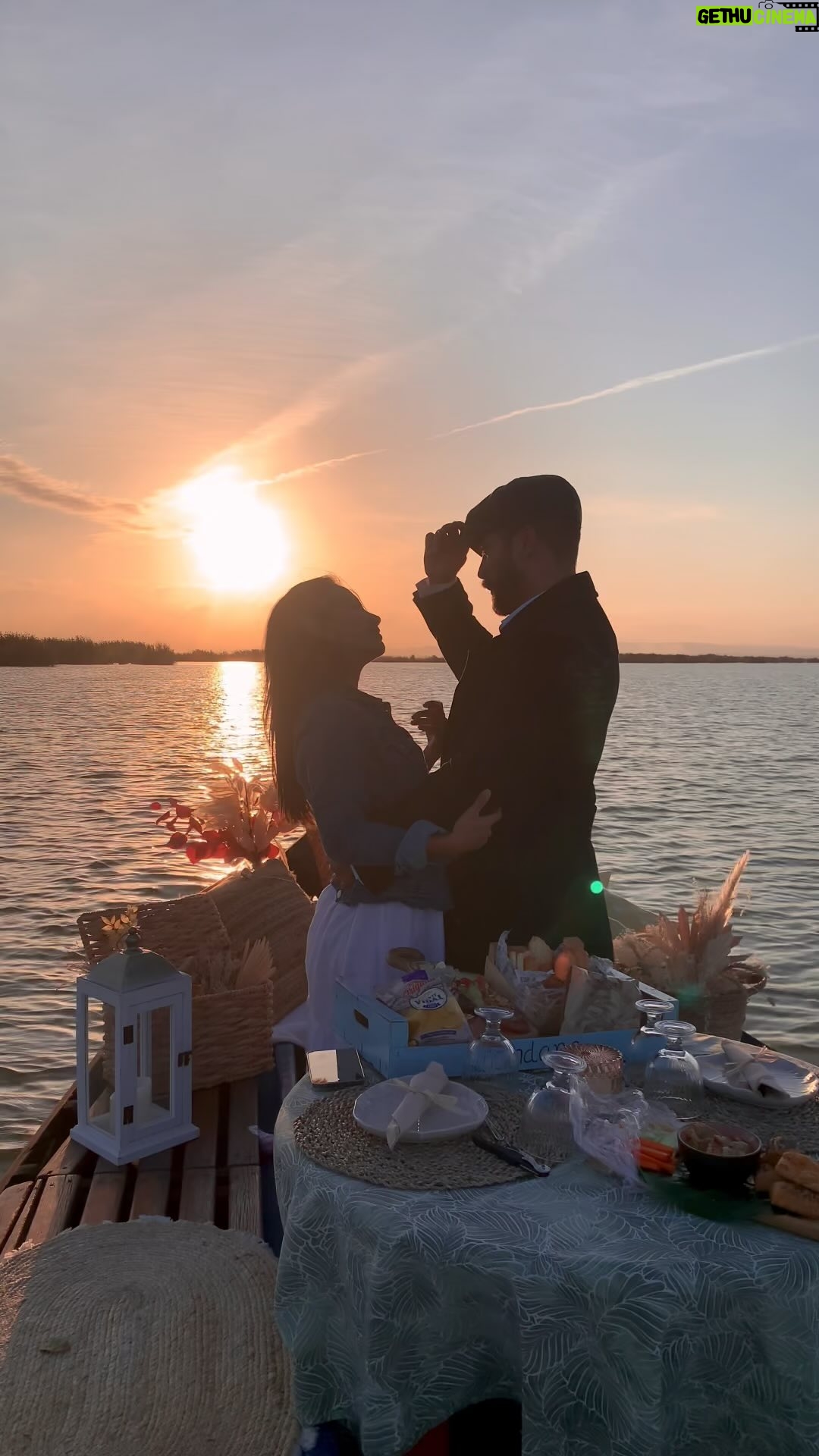 Alain Rocben - 12.4K Likes - Solo el agua y nosotros, todo lo demás sobra.
#alainrocben #valencia #couplelove #lovegoals #romanticvibes #travelcouples #reelromance #wanderlust