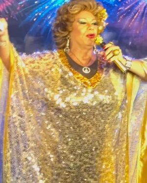 Alcione Instagram - Curtindo o fim de semana no clima do @garotorude, “imitando a Marrom!” 

Aproveitando o tema, arraste para o lado e conheça o maravilhoso trabalho de grandes artistas, covers oficiais da nossa cantora! Inclusive alguns dos figurinos eram dela! 

Conhece alguém que imite Alcione com perfeição? 
Marque aqui nos comentários!!!! (Equipe) 

Marcela Salorrane @marcelasalorrane 
Shanna Adoo @joseaugusto762 
Lola Chaplin @lola_chaplin 
Igor Galdino @igorgalldino @alcionecoveroficial