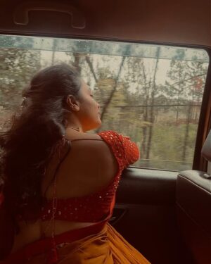 Alekhya Harika Instagram - Embracing The Purpose Of Life 🍃 🙏🏻🫂

#tirumala #alekhyaharika #tirupathi #vadhilesa #lordvenkateshwara