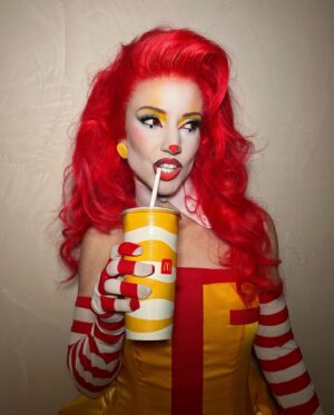 Alex Scott Instagram - Living the McDream 🍔🍟Happy MacHalloween 

McDelivery team: 🎃
@heidinorthmakeup 
@hairbycarlcampbell 
@suhaines 
@takenbytay_ 
@baldyloxboutique