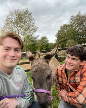 Alice Oseman Instagram - Happy 2 weeks of Heartstopper S3! Did anyone ask for more of the in-show photos… 🍂
