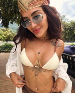 Actress Aline Campos HD Photos and Wallpapers February 2025