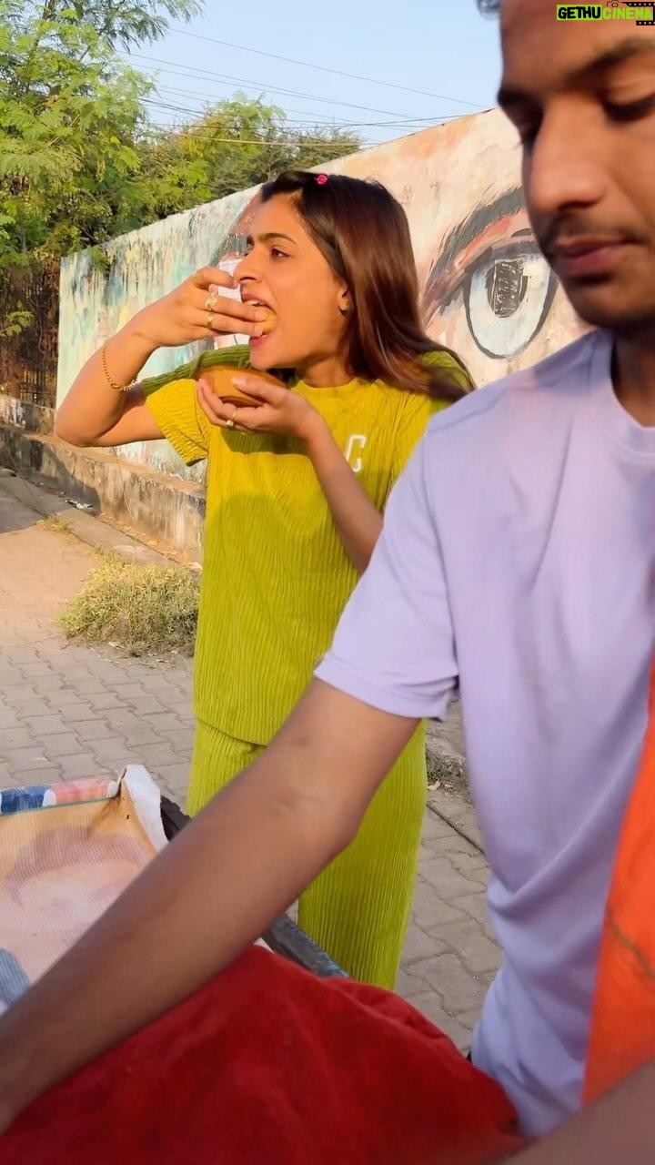 Alisha Rajput - 315K Likes - Free ki panipuri khane ka tarika šš
#panipuri #panipurilovers #funny #reelkarofeelkaro #golgappe