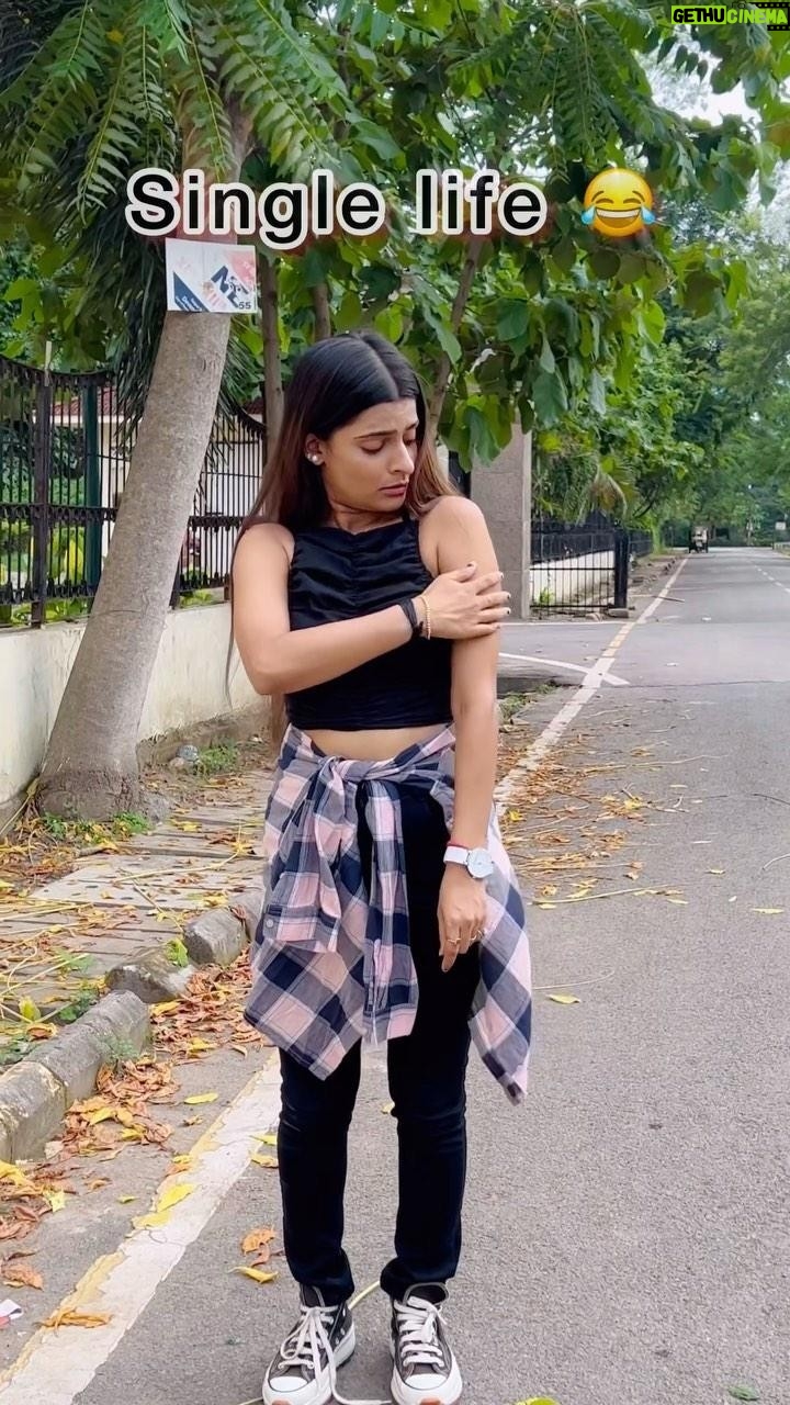 Alisha Rajput - 1.4 Million Likes - Single logo ka bura hal hai ššš
#single #funnyvideos #couple #singlelife