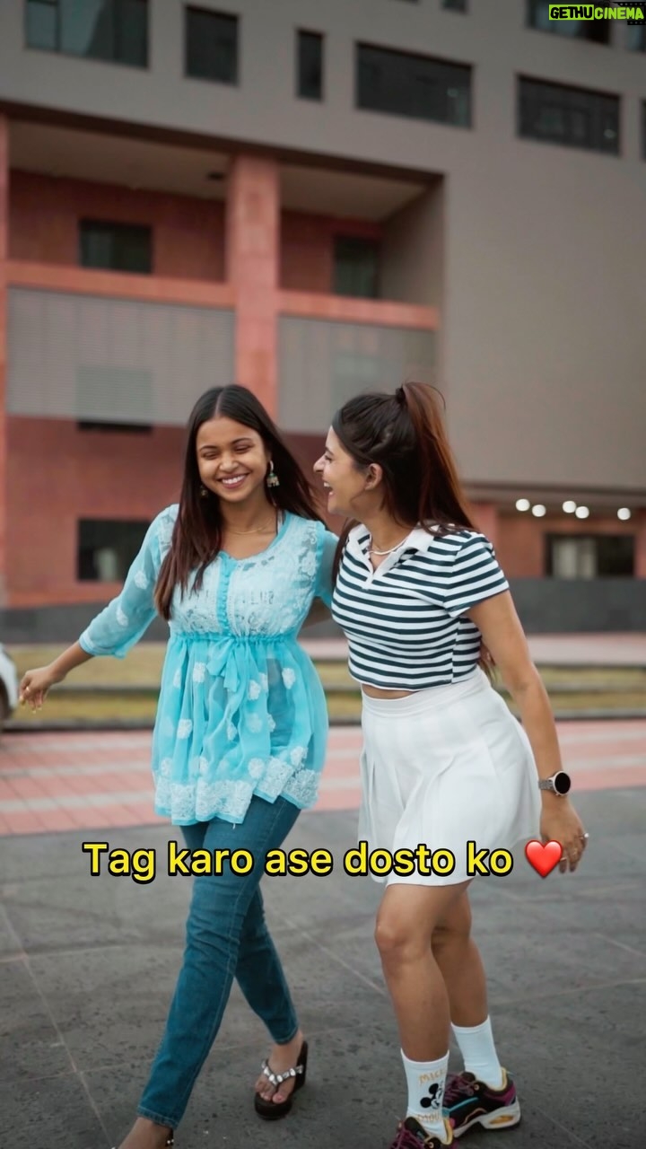 Alisha Rajput - 241.6K Likes - Happy friendship day @sona_dey_official
#friendshipday #friends