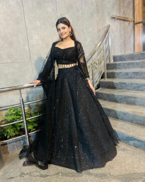 Alisha Rajput Instagram - ❤️❤️🧿 @oye_indori 

Outfit @laganindore 
Makeup @meenus.makeover 

#family #love #explore #explorepage