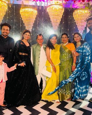 Alisha Rajput Instagram - ❤️❤️🧿 @oye_indori 

Outfit @laganindore 
Makeup @meenus.makeover 

#family #love #explore #explorepage