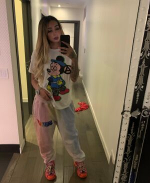 Ally Lotti Instagram - dinner attire