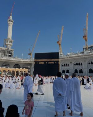 Alyaa Assaf Instagram - الحمد لله 🤲🏻 Still can’t believe it🥹🕋🕊️