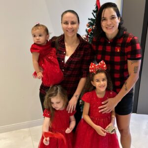 Actress Amanda Nunes HD Photos and Wallpapers March 2025