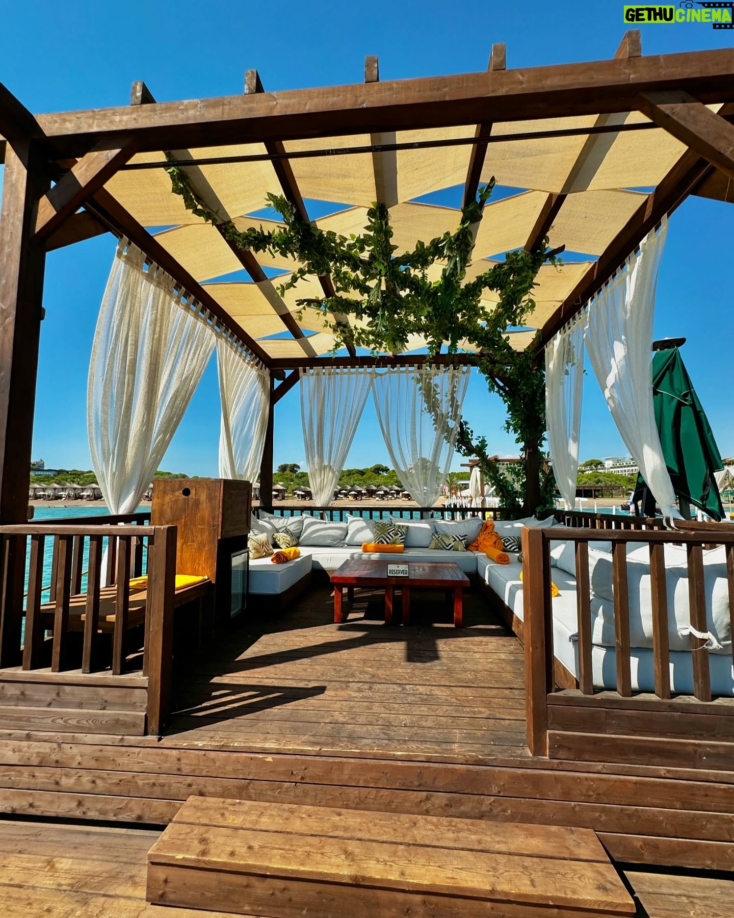 Amber Doig Thorne - 13.2K Likes - Soaking up some Vitamin Sea 🏝️🙈😍

Throwback to the most wonderful week at The Land Of Legends in Antalya, Turkey 🇹🇷 ☀️ 🏝️ 

Had an amazing time swimming with Sting Rays, visiting theme parks & water parks, dining next to sharks and sting rays at a 7 star restaurant (it’s giving *boujee* 🤌🏻) & visiting the most gorgeous beach resort I’ve ever seen ☀️ 

#antalya #landoflegends #thelandoflegends #turkey @amber.travels @thelandoflegends @streamline_pr @josephhagan_ @sedaaslanuk #turkey #ambzdt #amberdoigthorne #visiteurope #europe #antalyaturkey #turkeytravel  #turkeytrip #themeparks #waterparks #vacation #holiday