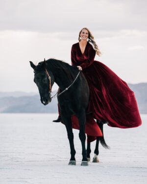 Amberley Snyder Instagram - 🌹 Joy. If you had told me I would feel sincerely full of Joy after my accident, I would not have believed you. 

January 10th is always a day of mixed emotions.  The reflection on how far I’ve come, the realization on how long it’s been, the memories and nightmares I’ve experienced and made. 

I have had some of the darkest days in my life. Days where I didn’t want to live in this chair one more minute. Days I could only see how bad it was or how shattered I felt. Never could I have imagined in those moments true joy existed for me. Love, happiness, success… all out of my reach. 

But I tell you, I am so beyond thankful that is not my story. The moments in my life have not defined me, but they certainly have shaped me. They have refined me into who I am now. 15 years of experiences have created me. And can I tell you? I love me. 

I am not perfect and I am not content in this wheelchair. But I am happy, I am loved and I am successful in my life. I am proud to still be working towards more in so many realms of life!

I am a speaker. I am a barrel racer. I am a sister, a mentor, a daughter, a friend, an aunt. I am a future wife. I am me. And I know by being me I still have an opportunity to be even more! And that… fills me with joy. 

January 10, 2010 is a chapter in my book… but my story… is still unfolding 🌹

#amberleysnyder #walkriderodeo #january10 #15years