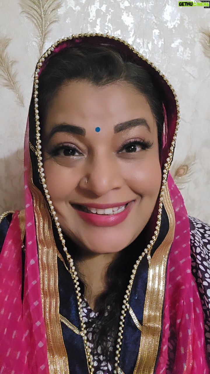 Ambika Ranjankar - 5.4K Likes - Ab jaise bhi hai....aapke hai😋😛😝🤪😜😆
