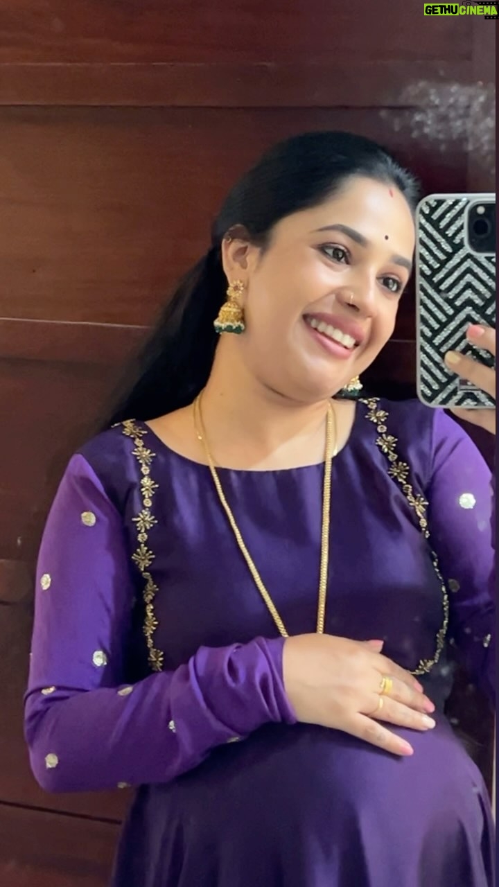 Amrutha Nair - 39K Likes - 🤍