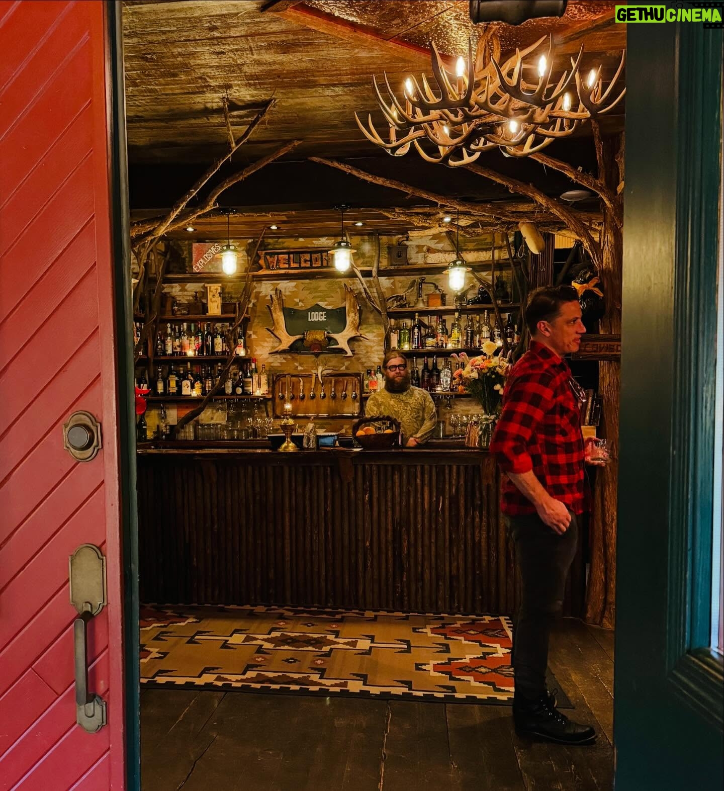 Amy Acker - 7.2K Likes - An 18 hour getaway with @jimmycarp in his element at @urbancowboylodge #fallvibes