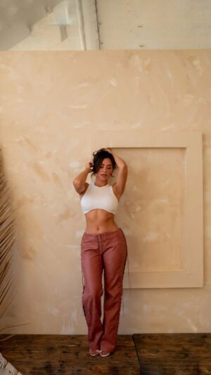 Ana Cheri Instagram - Radiate confidence like the sun, your warmth and light will empower those around you ☀️