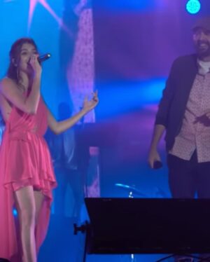 Ana Guerra Instagram - Sigamos haciendo música.