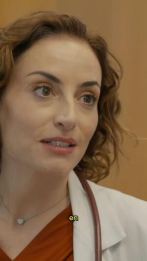 Ana Layevska Instagram - Por fin Mariana admite que Lucía tenía razón y hacen un buen trabajo juntas. 😌😲

No te pierdas #DoctoraLucía de lunes a viernes, 9:30 p.m. por Azteca UNO. 📺🥼