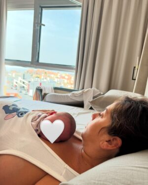 Anabel Pantoja Instagram - PostParto 🥵🍑👶🏼🍼🏝️🏡