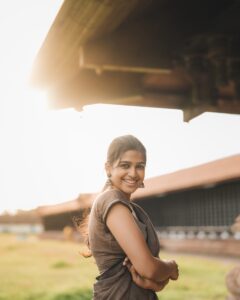 Actress Ananthika Sanilkumar HD Photos and Wallpapers November 2024