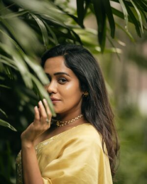 Ananya Instagram - Wrapped in sunshine, radiating vibes as bright as this yellow 🌼✨.

Styled by @styyledbyjoe 
  @joe_elize_joy 
Outfit  @pastelsdesignstudio
Jewellery @zilmor_jewels
MUAH @jiyamakeupartistry
Hair stylist @mani_stylist_
Photography @prasami_photography

#vibrant #yellow #fashion #promotion #thirumanikam