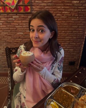 Ananya Panday Instagram - Sabr. Shukr. Simran. 😇 Waheguru Ji Ka Khalsa Waheguru Ji Ki Fateh 🙏🏼 ੴ