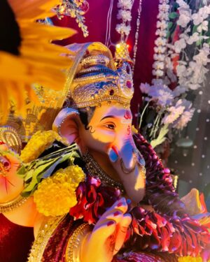 Anchal Sahu Instagram - 🕉️🔱💫
॥ गणपति बप्पा मोरया ॥

Happy hearts , all smiles and lots of modaks!❤️🥰
#ganeshchaturthi2024
