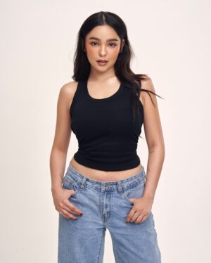 Andrea Brillantes Instagram - Framing the end of 2024 with gratitude and grace 🤍✨

Photographed by @bjpascual
Styling by @eldzsmejia
Makeup by @antheabueno
Hair by @dalemallari_