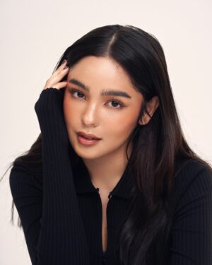 Andrea Brillantes Instagram - Framing the end of 2024 with gratitude and grace 🤍✨

Photographed by @bjpascual
Styling by @eldzsmejia
Makeup by @antheabueno
Hair by @dalemallari_