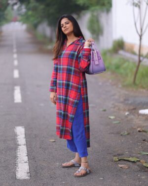 Angelin B Instagram - ❤️🧿🧿

📷 @praba_prince73

Costume courtesy @thestitches.in 
#angelin #vjangelin #anchorangelin #new