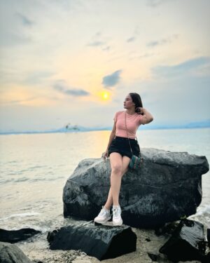 Angie Ang Instagram - Pertama kali ke Lampung, jatuh cinta…… sama kamu … *eh gimana gimana 😝
