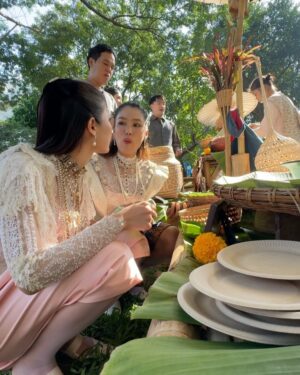 Aniporn Chalermburanawong Instagram - สวัสดีปีใหม่จ้าววว🥹🤎