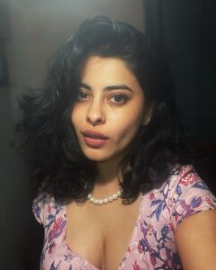Actress Anisha Victor HD Photos and Wallpapers December 2024