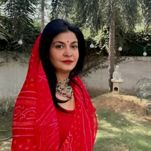 Anjana Om Kashyap Instagram - सुख- समृद्धि के लिए वट सावित्री 🙏🏼