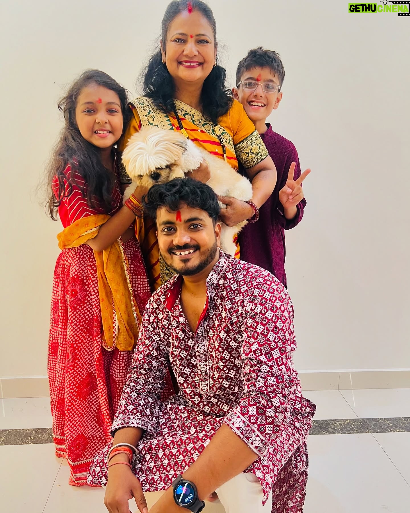 Anjana Singh - 58.7K Likes - _*आपको व आपके स्नेहीजनों को दीपोत्सव/दीपावली/लक्ष्मीपूजा/कालीपूजा की अशेष शुभकामनाएँ...*_💐🪔
*।।卐।। शुभ दीपावली ।।卐।।*
🪔
🪔
🪔
🪔
🧿🧿🧿🧿
#family ❤️
#diwalivibes✨❤️
@aditi13k15
@anuraag7000