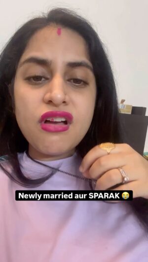 Ankita Sahigal Instagram - SADUSSE SE SPARAK AAYEGA? 
.
#reelkarofeelkaro #funnyvideos #funnymemes #newlymarried