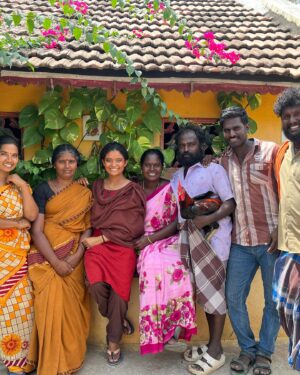 Anna Ben Instagram - Meena and team 🌸  #Kottukkaali