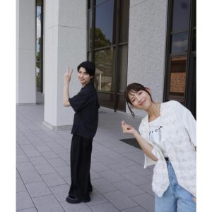 Anna Ishii Instagram - 美玲と慧くん。

ドラマ「私は整形美人」
25:25〜です☺︎

後日TVerやFODでも見れます😊