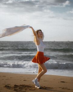 Actress Anna Tsukanova-Kott HD Photos and Wallpapers February 2025