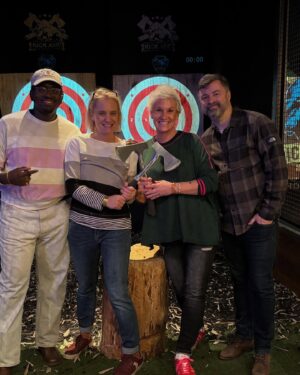 Anne Burrell Instagram - Just an AMAZING Thanksgiving weekend!!! SOOOO many amazing people and things to be thankful for!!! And a little karaoke, broadway and axe throwing… #theclaxtons #ilovewhatido #luckygirl @janeburrell326 @stuartclaxton @svoinbim @mr.seusss