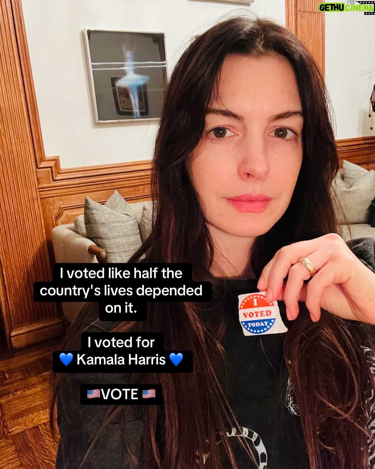 Anne Hathaway - 2.2 Million Likes - ✨ @kamalaharris because of course ✨