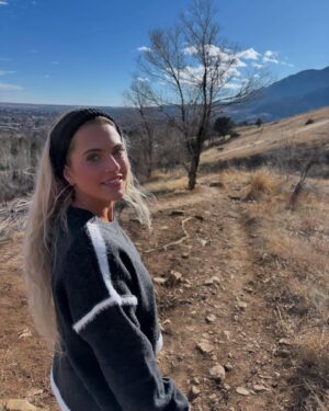 Anne Winters Instagram - 2024 was like climbing a mountain for me. Definitely worth it at the top though. 2025 is going to be my best year yet. 🥹🤍🙏🏼