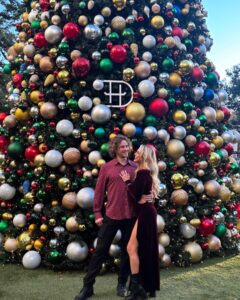 Actress Anne Winters HD Photos and Wallpapers December 2024