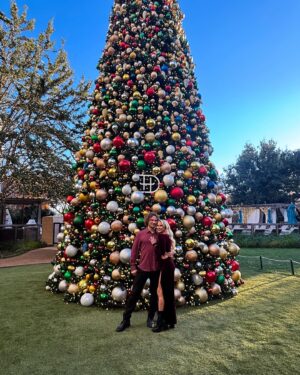 Anne Winters Instagram - Last night twas magical 💫💋🎄