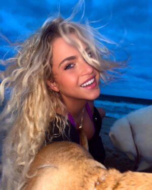 Anne Winters Instagram - Windy morning waiting for the sun to rise. Its a new day with new experiences to come 💫