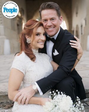 Anneliese van der Pol Instagram - Johnno Wilson and Anneliese van der Pol are married! 💍 On-screen, the couple played ex-husband and wife in the Disney sitcom ‘Raven’s Home’ from July 2017 to September 2023. Now, they’ve made their marriage official in real life!

Read all about their elopement in PEOPLE’s bio link. 🫶 | 📷: @bryannguyen.photography