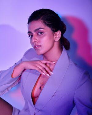 Ansha Mohan Instagram - ..☂️☂️☂️

.

Concept and styling @_aleenaraju 
Outfit @houseofmesscal X @ashliacherian X @sassu_rocks 
Photo courtesy @plan.b.actions @jibinartist 
HMU @makeup_by.aju