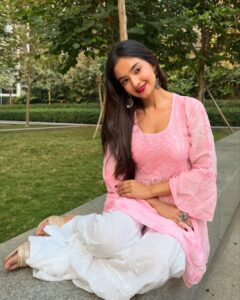 Actress Anushka Sen HD Photos and Wallpapers January 2025