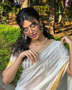 Anushka Singh Most Liked Photos and Posts